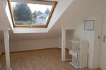 2 Zimmer Wohnung - teilmöbliert - Balkon