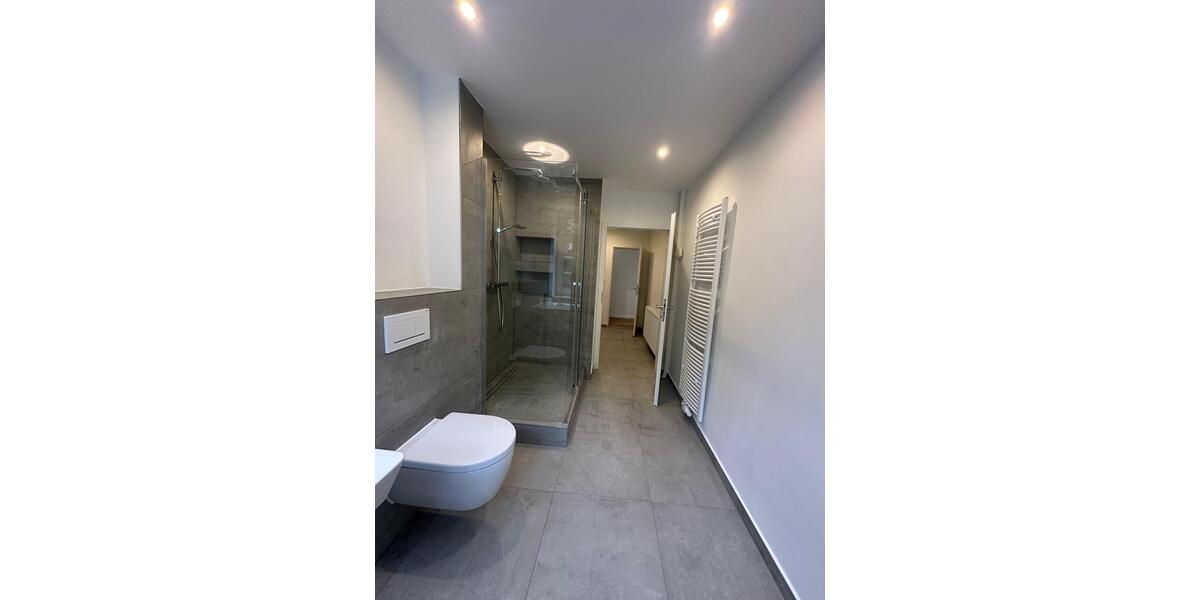 Hochparterre Hannover Nord - 4 Zimmer, 110 m&sup2;, 1.490&euro; | Angebot:26610280