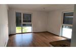 moderne helle Wohnung mit Fußbodenheizung, Balkon und Garage