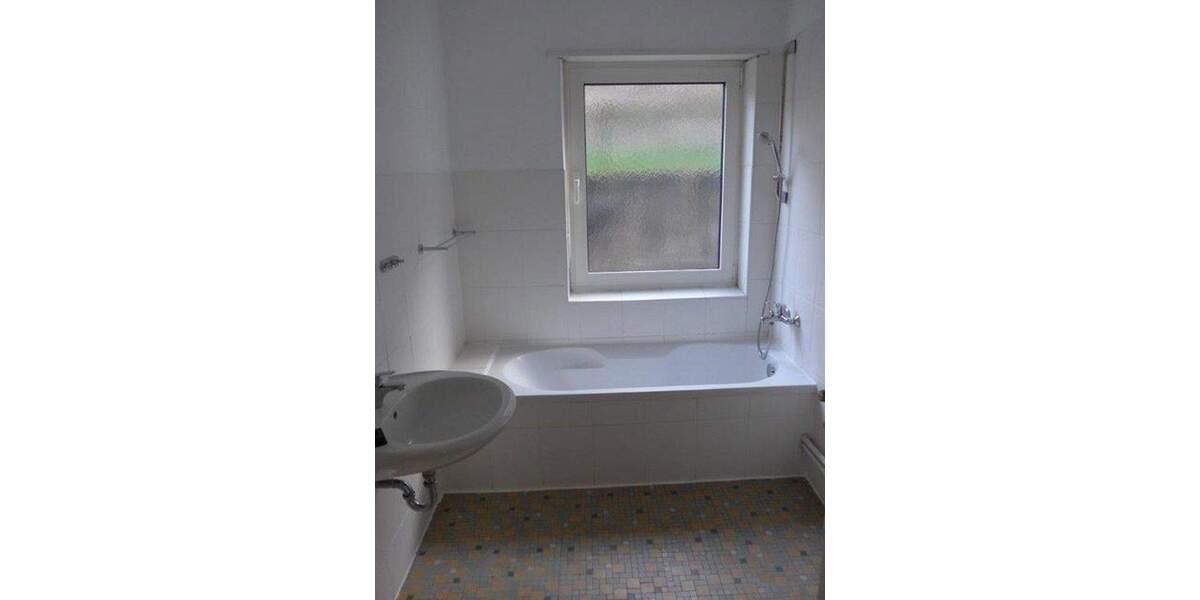 Etagenwohnung Rodalben - 3 Zimmer, 100 m&sup2;, 690&euro; | Angebot:25657424