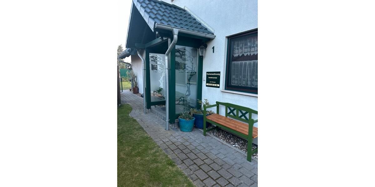 Erdgeschoßwohnung Dierhagen - 1.5 Zimmer, 33 m&sup2;, 600&euro; | Angebot:25229789