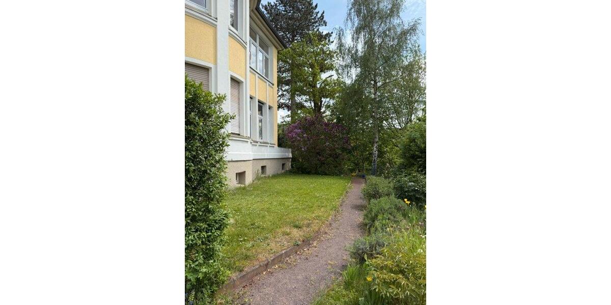 Etagenwohnung Eisenach - 3 Zimmer, 101 m&sup2;, 915&euro; | Angebot:26534036