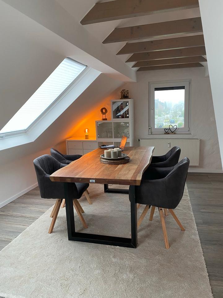 Traumschöne 3 Zi Wohnung Vollmöbliert zimmer