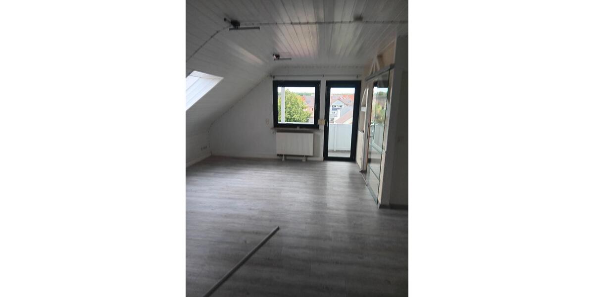 Dachgeschoßwohnung Fernwald - 3 Zimmer, 70 m&sup2;, 650&euro; | Angebot:26548805