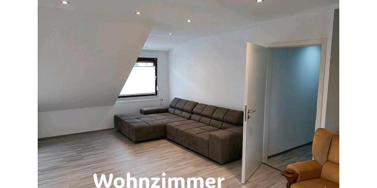 Dachgeschoßwohnung Wardenburg - 3 Zimmer, 140 m&sup2;, 850&euro; | Angebot:26136450