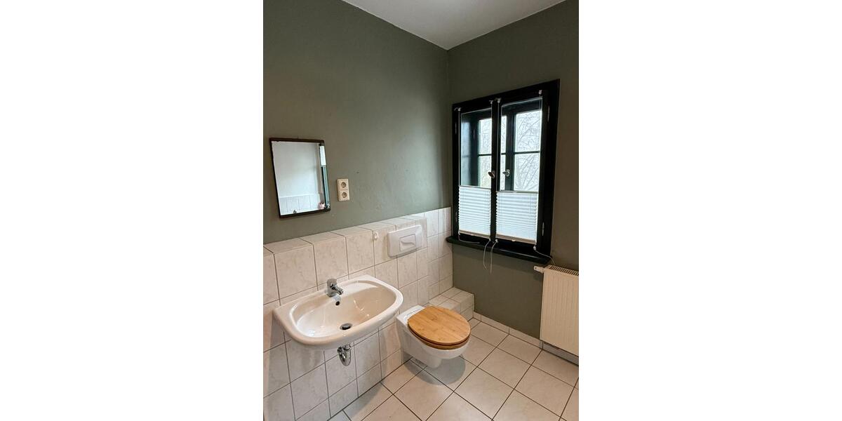 Etagenwohnung Nossen - 1 Zimmer, 65 m&sup2;, 350&euro; | Angebot:24753334