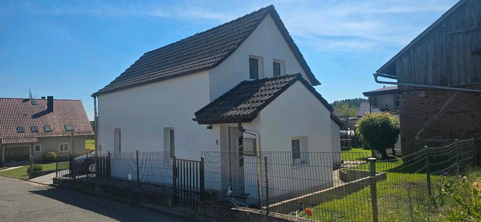 Einfamilienhaus Freihung - 3.5 Zimmer, 105 m&sup2;, 900&euro; | Angebot:26693817