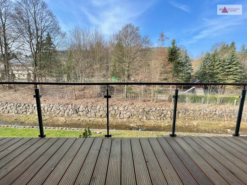 Doppelhaushälfte Dippoldiswalde / Schmiedeberg Dippoldiswalde - 4 Zimmer, 174 m&sup2;, 1.500&euro; | Angebot:26156714