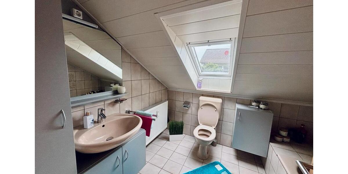 Dachgeschoßwohnung Neumarkt in der Oberpfalz Altenhof - 2 Zimmer, 85 m&sup2;, 780&euro; | Angebot:26665645