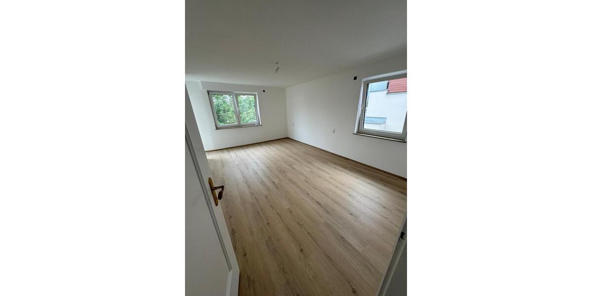 Etagenwohnung Günzburg - 3 Zimmer, 78 m&sup2;, 1.100&euro; | Angebot:25990589