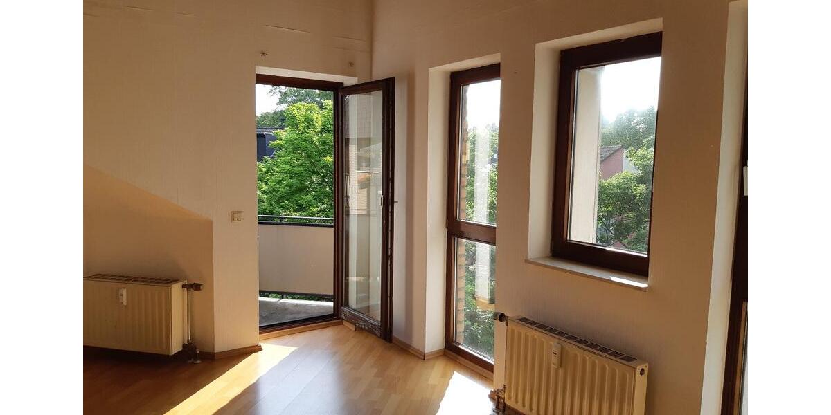 Dachgeschoßwohnung Essen Stadtbezirk III - 1.5 Zimmer, 30 m&sup2;, 406&euro; | Angebot:25258797