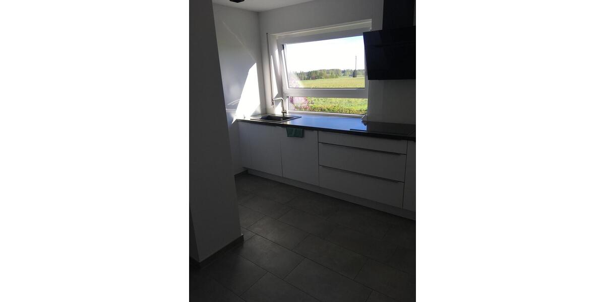 Dachgeschoßwohnung Schlier - 2.5 Zimmer, 72 m&sup2;, 800&euro; | Angebot:24600174