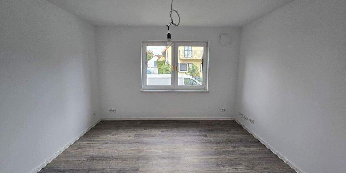 Doppelhaushälfte Römerberg Berghausen - 3 Zimmer, 80 m&sup2;, 1.600&euro; | Angebot:24748360