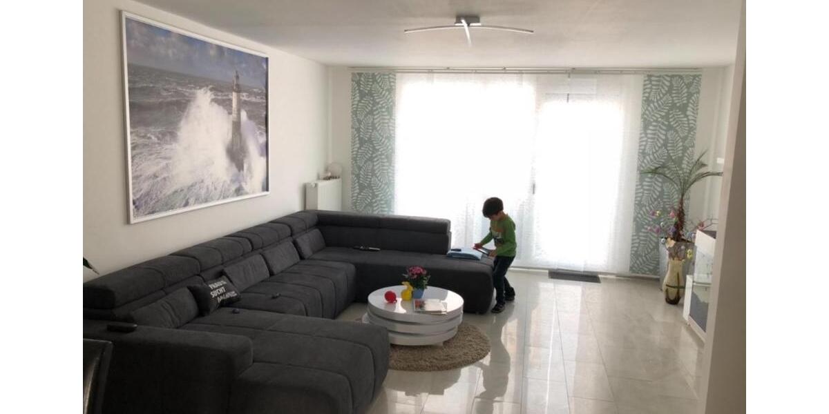 Terrassenwohnung Kaltenkirchen - 5 Zimmer, 142 m&sup2;, 2.400&euro; | Angebot:26048649