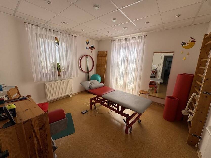 Top gepflegte Physiopraxis sucht neuen Mieter! 5 zimmer