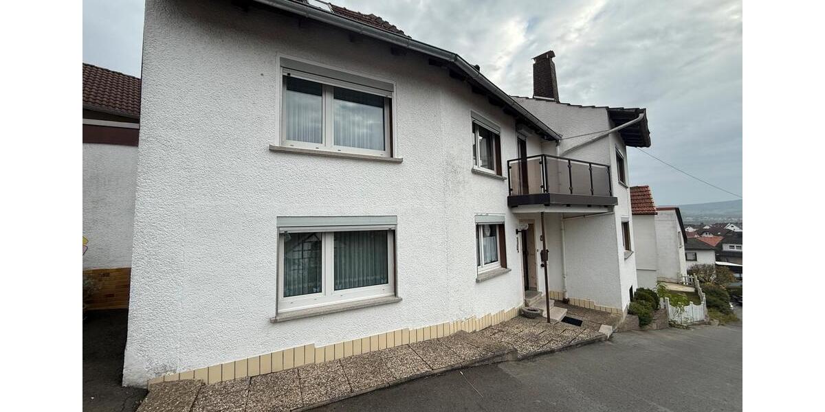 Einfamilienhaus Bad Hersfeld - 5 Zimmer, 105 m&sup2;, 1.000&euro; | Angebot:25100890