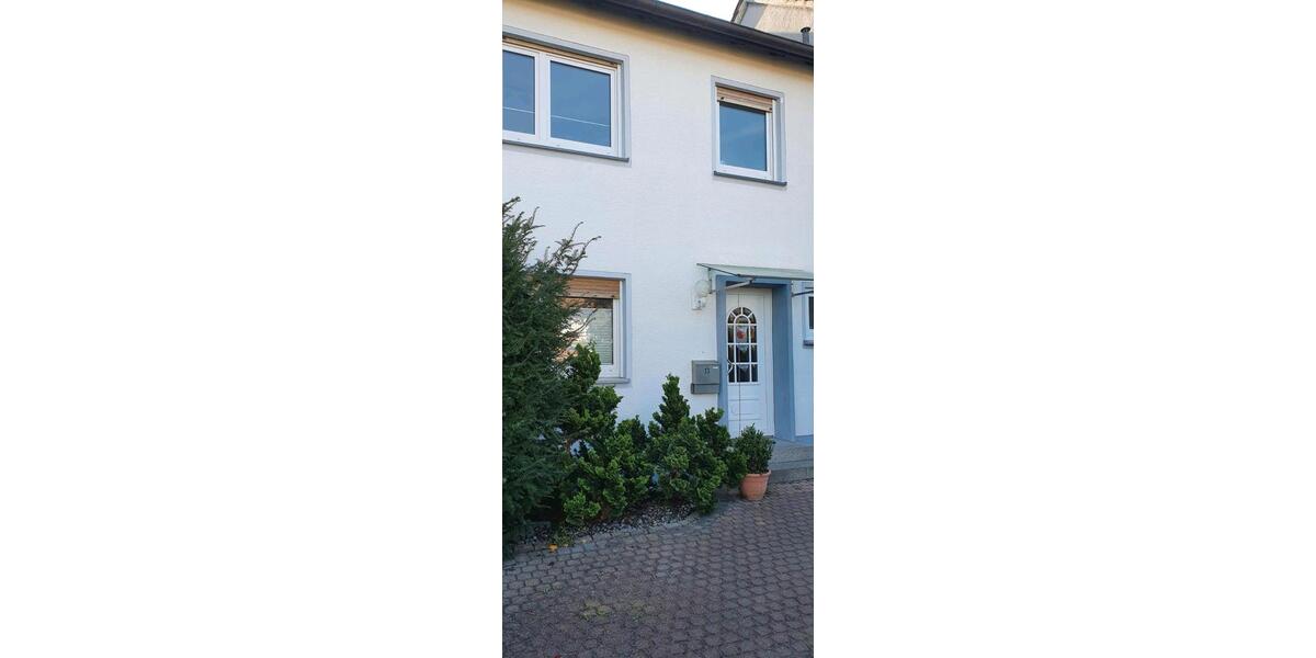 Etagenwohnung Lemgo - 4 Zimmer, 75 m&sup2;, 750&euro; | Angebot:25168813