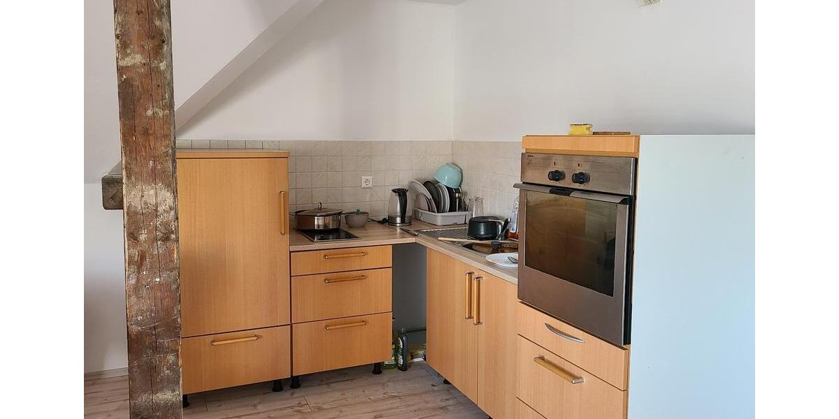 Etagenwohnung Lage - 1 Zimmer, 90 m&sup2;, 450&euro; | Angebot:25869910