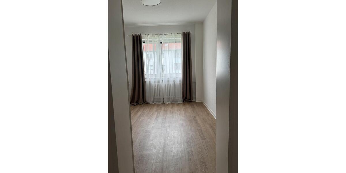 Wohnen auf Zeit Düsseldorf Stadtbezirk 5 - 1 Zimmer, 20 m&sup2;, 800&euro; | Angebot:25957702
