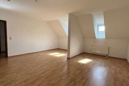Wohnung zum Mieten in Chemnitz 250 € 53.45 m² 1 zimmer