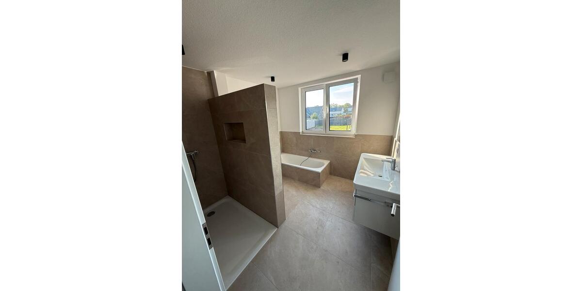 Doppelhaushälfte Bassum - 5 Zimmer, 117 m&sup2;, 1.500&euro; | Angebot:26678437