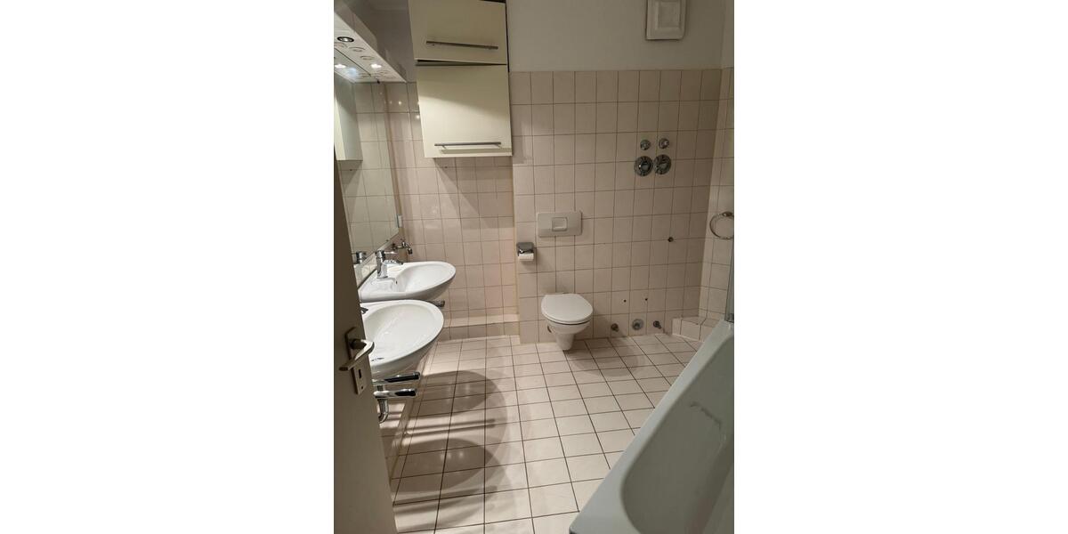 Terassenwohnung Bad Homburg - Einbauküche, Stellplatz , Haustier 2 zimmer