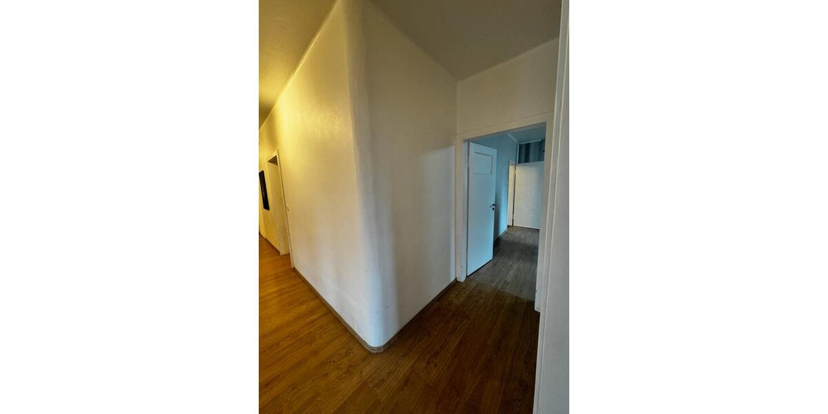 Etagenwohnung Bünde - 5 Zimmer, 163 m&sup2;, 1.000&euro; | Angebot:24687505