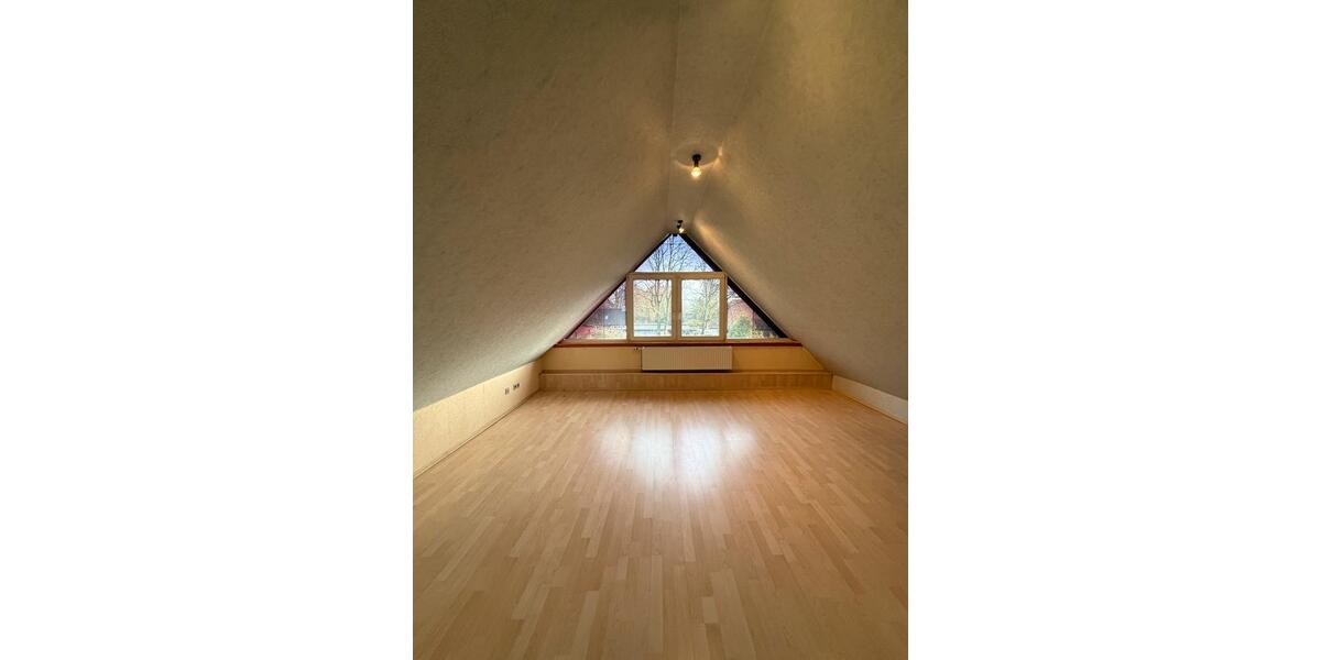 Maisonettewohnung in Oldenburg Ofenerdiek, Kamin, Balkon, Loggia 4 zimmer