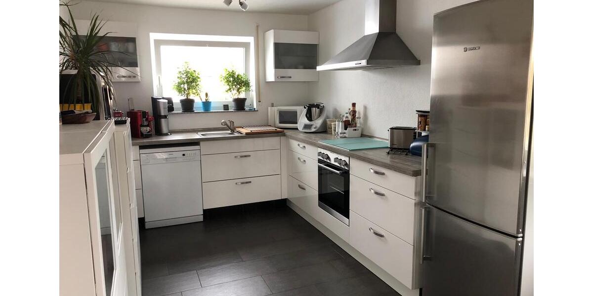 Etagenwohnung Esslingen am Neckar Pliensauvorstadt - 4 Zimmer, 100 m&sup2;, 1.100&euro; | Angebot:25305621