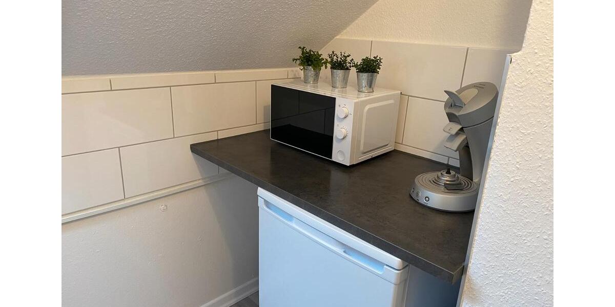 Dachgeschoßwohnung Kirchen (Sieg) - 1 Zimmer, 30 m&sup2;, 340&euro; | Angebot:26144545