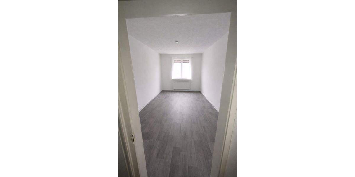 Etagenwohnung Neustadt in Sachsen Neustadt - 3 Zimmer, 71 m&sup2;, 575&euro; | Angebot:25838500