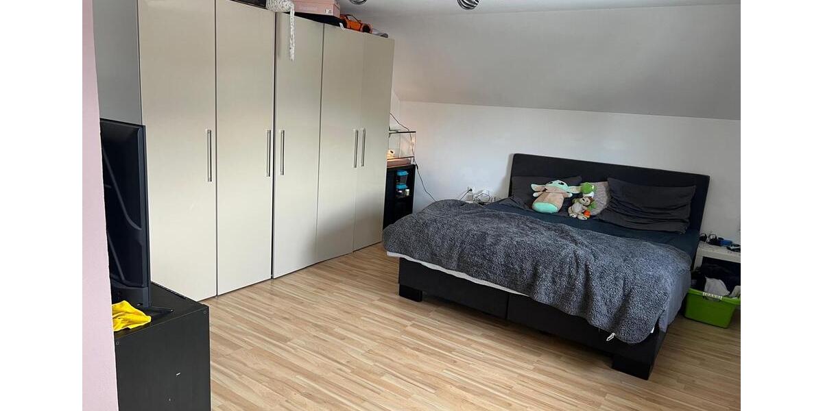 Dachgeschoßwohnung Dinkelscherben - 3 Zimmer, 83 m&sup2;, 850&euro; | Angebot:25842095