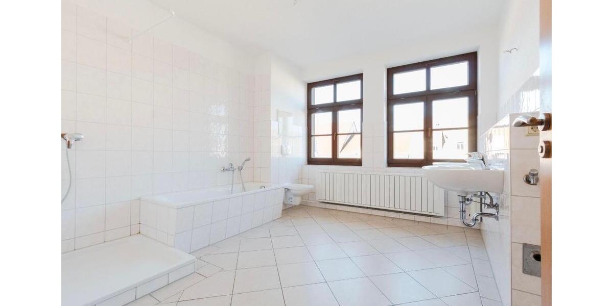 Etagenwohnung Oschatz - 3 Zimmer, 110 m&sup2;, 1.060&euro; | Angebot:25330083