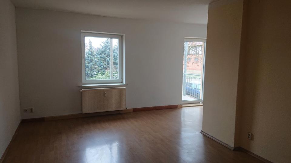 Etagenwohnung Naumburg (Saale) - 2 Zimmer, 61 m&sup2;, 377&euro; | Angebot:26251781