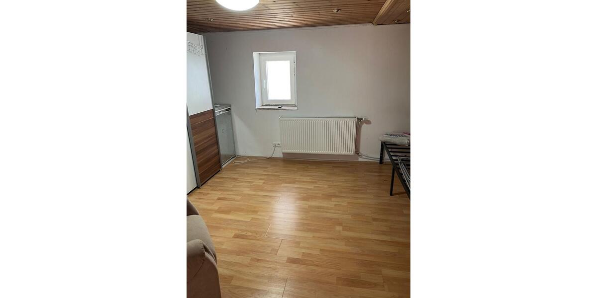 Dachgeschoßwohnung Steinheim am Albuch - 1 Zimmer, 40 m&sup2;, 420&euro; | Angebot:26636248
