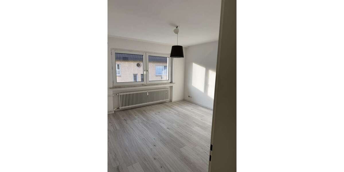 Wohnung zum Mieten in Wuppertal 600 € 70.12 m² 3 zimmer