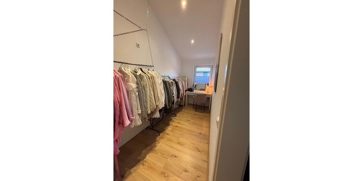 Dachgeschoßwohnung Uelsen - 5 Zimmer, 145 m&sup2;, 1.550&euro; | Angebot:26182591