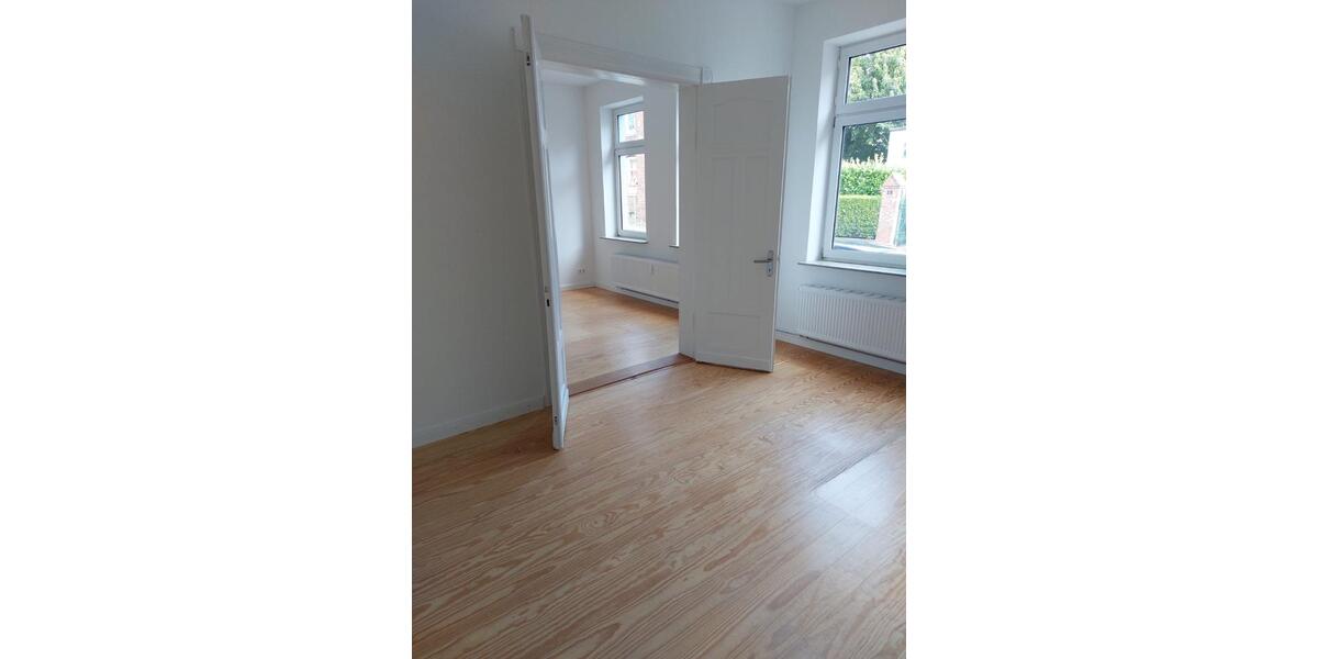 Erdgeschoßwohnung Husum - 4 Zimmer, 83 m&sup2;, 700&euro; | Angebot:26608576