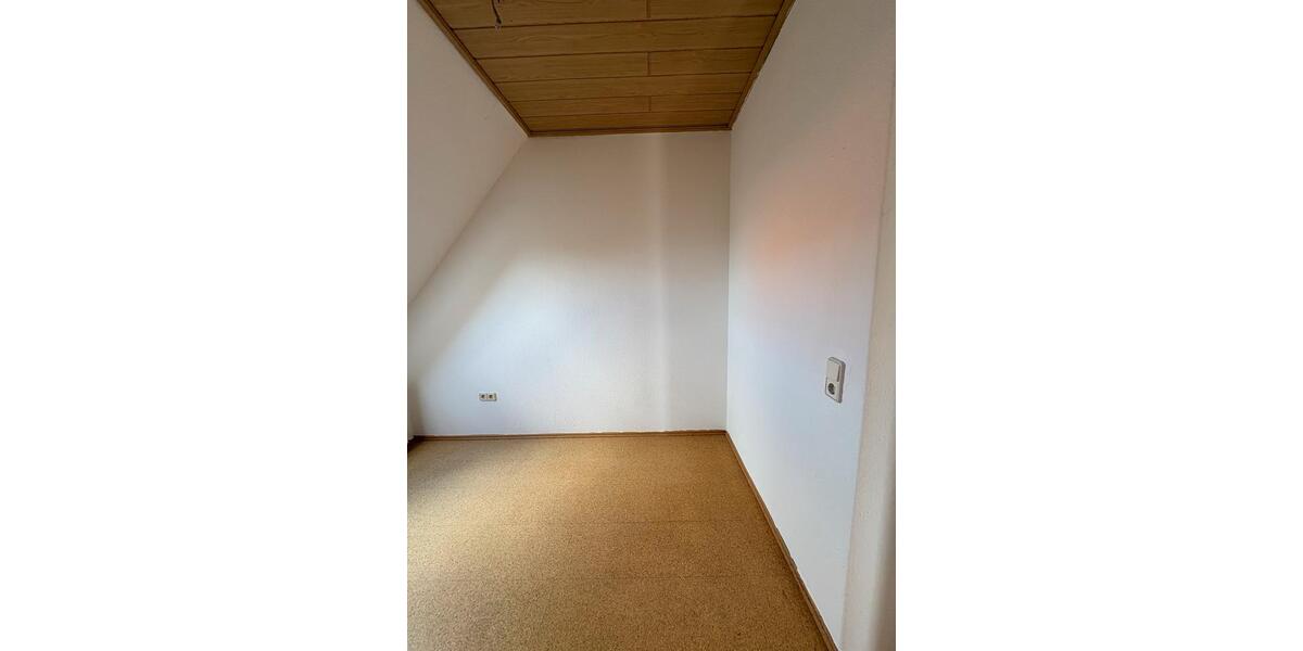 Dachgeschoßwohnung Oldenburg Alexandersfeld - 3 Zimmer, 70 m&sup2;, 1.050&euro; | Angebot:25919908