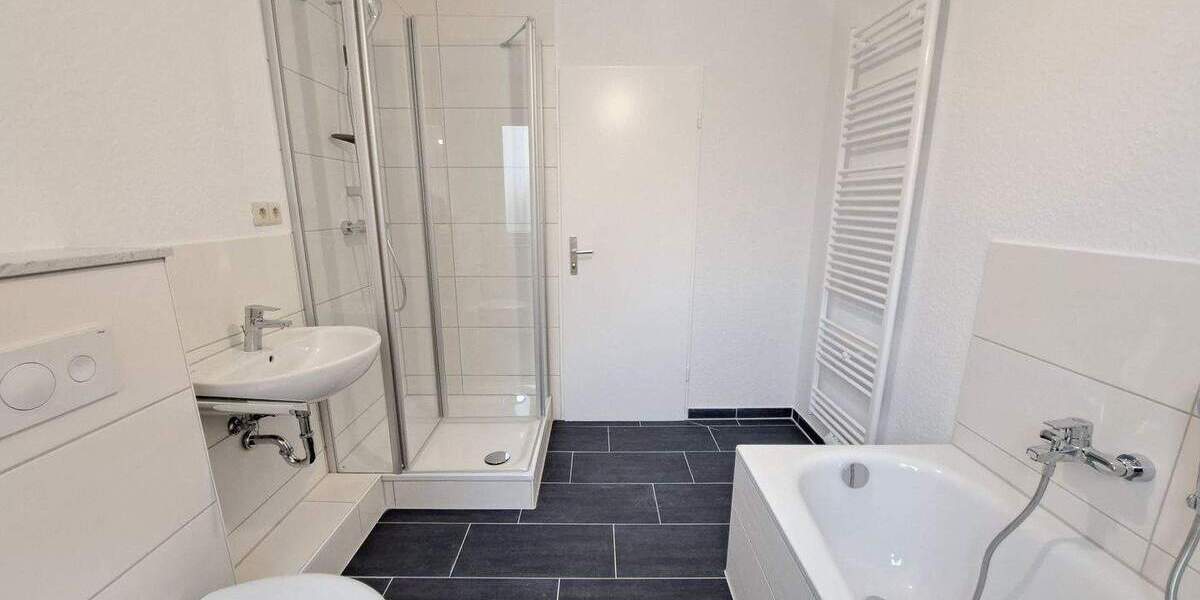 Etagenwohnung Bremerhaven Lehe - 3 Zimmer, 87 m&sup2;, 625&euro; | Angebot:25749026