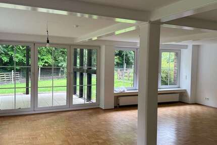 Wohnung Bielefeld Jöllenbeck - 4 Zimmer, 170 m&sup2;, 1.360&euro; | Angebot:26832150