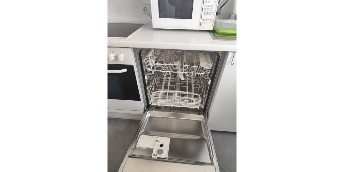 Wohnen auf Zeit Niederkassel - 8 Zimmer, 160 m&sup2;, 20&euro; | Angebot:23273600