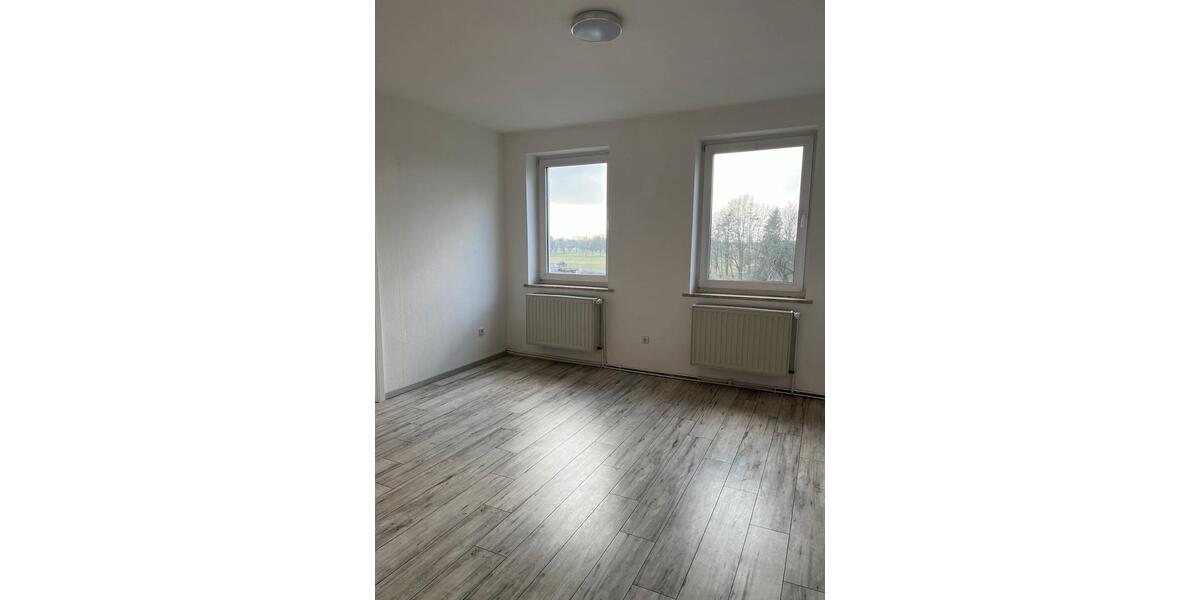 Etagenwohnung Hohenleipisch - 4 Zimmer, 82 m&sup2;, 440&euro; | Angebot:26484100