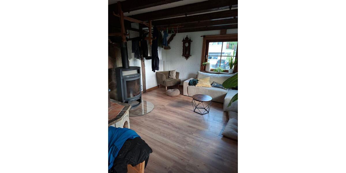 Etagenwohnung Schönaich - 6 Zimmer, 140 m&sup2;, 1.900&euro; | Angebot:26699186