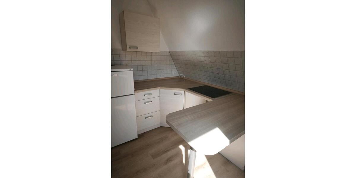 Dachgeschoßwohnung Hohndorf - 2 Zimmer, 43 m&sup2;, 460&euro; | Angebot:26325766