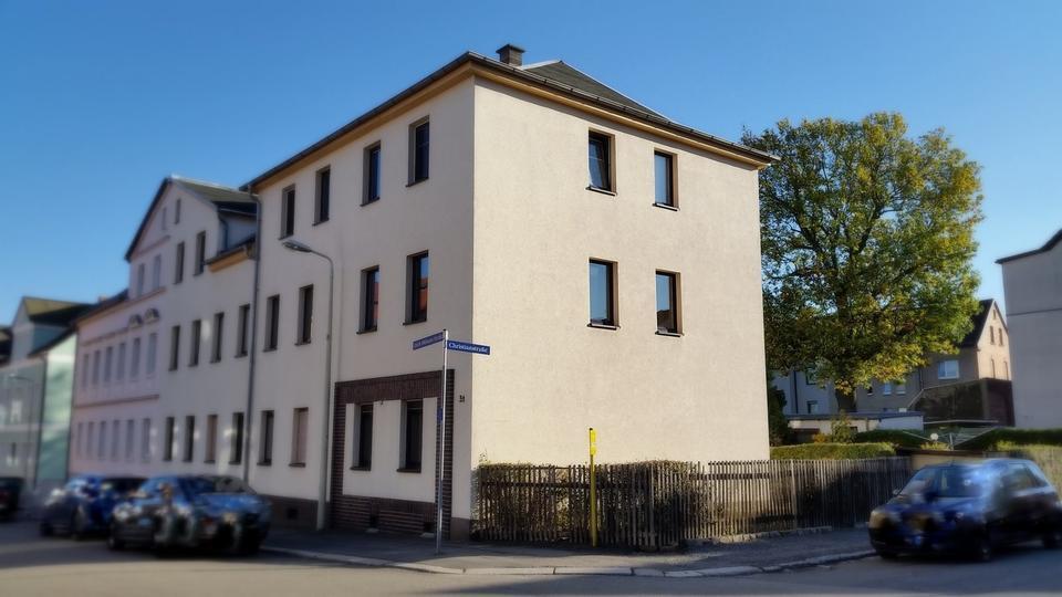großzügige 5 Zimmer Maisonette Wohnung 130m², Garten, Garage