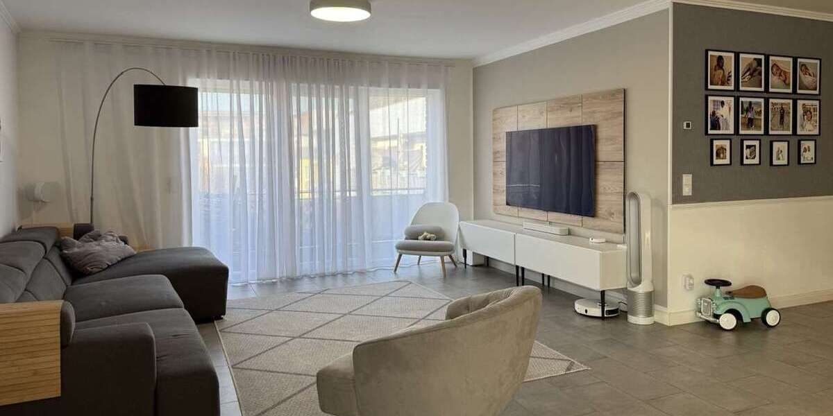 Etagenwohnung Niederkassel - 4.5 Zimmer, 155 m&sup2;, 1.700&euro; | Angebot:25118228