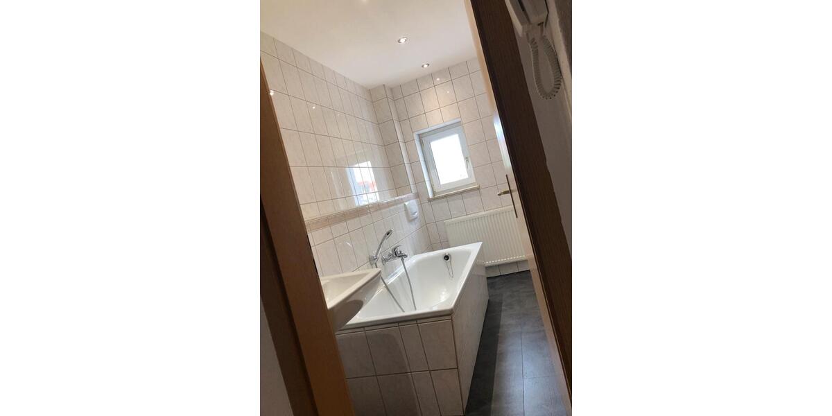 Dachgeschoßwohnung Bad Lausick - 2 Zimmer, 50 m&sup2;, 310&euro; | Angebot:26669932