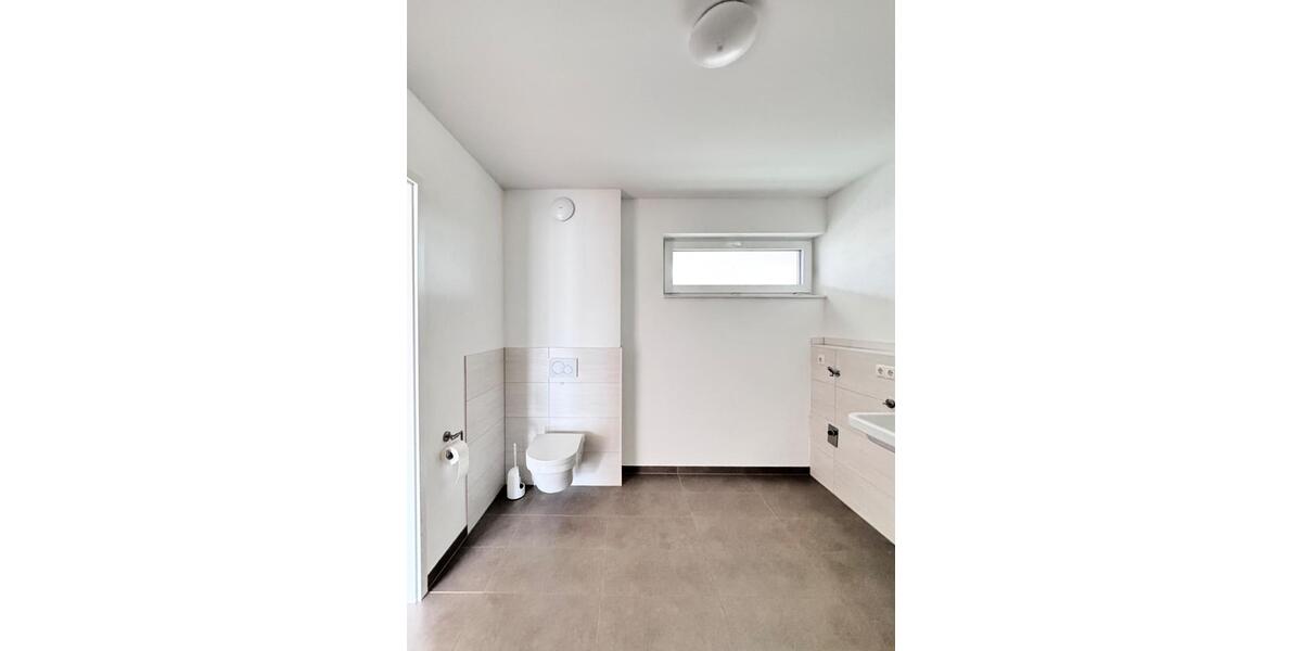 Etagenwohnung Neuwied - 2 Zimmer, 67 m&sup2;, 770&euro; | Angebot:26214690