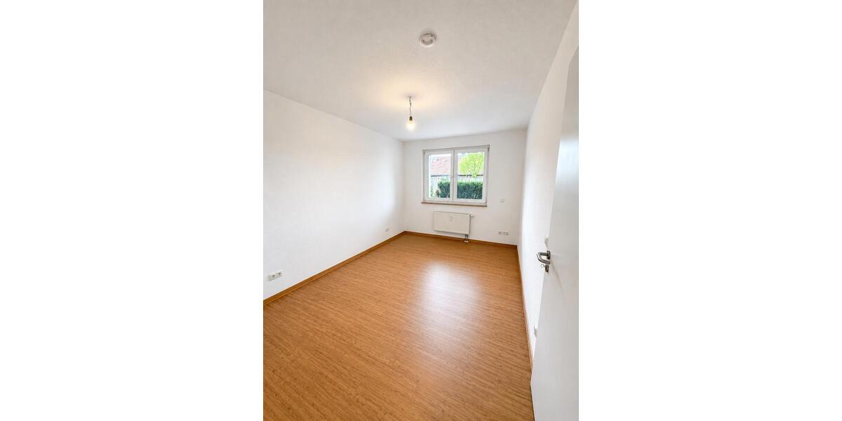 Erdgeschoßwohnung Laatzen - 2 Zimmer, 50 m&sup2;, 600&euro; | Angebot:26483410